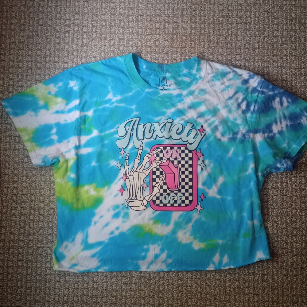 Handmade women's graphic cropped tshirt